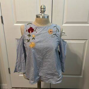 WORLD TOGETHER EMBROIDERED COLD SHOULDER TOP SZ S EVERYDAY SPRING SUMMER